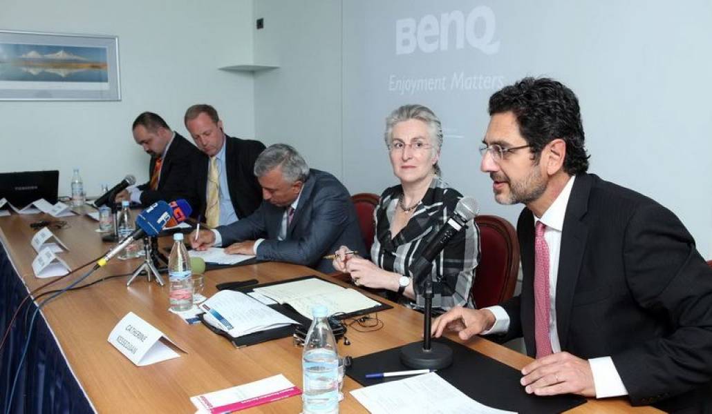 a0f9edaf9a514f7d193e5b5e8518f54d