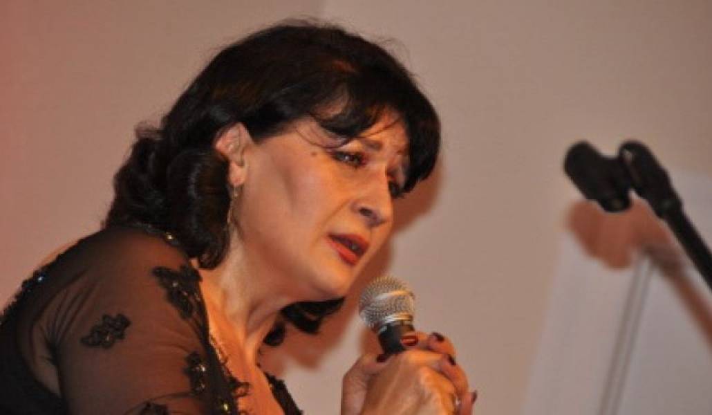 4d3db1f1c4c57cb4fba5f4e23cf245e3