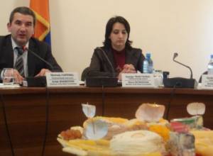 Պանիրն ու կաթը` կաթի փոշիով եւ սոդայով