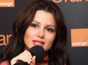 Էմմին մեկնում է Գերմանիա