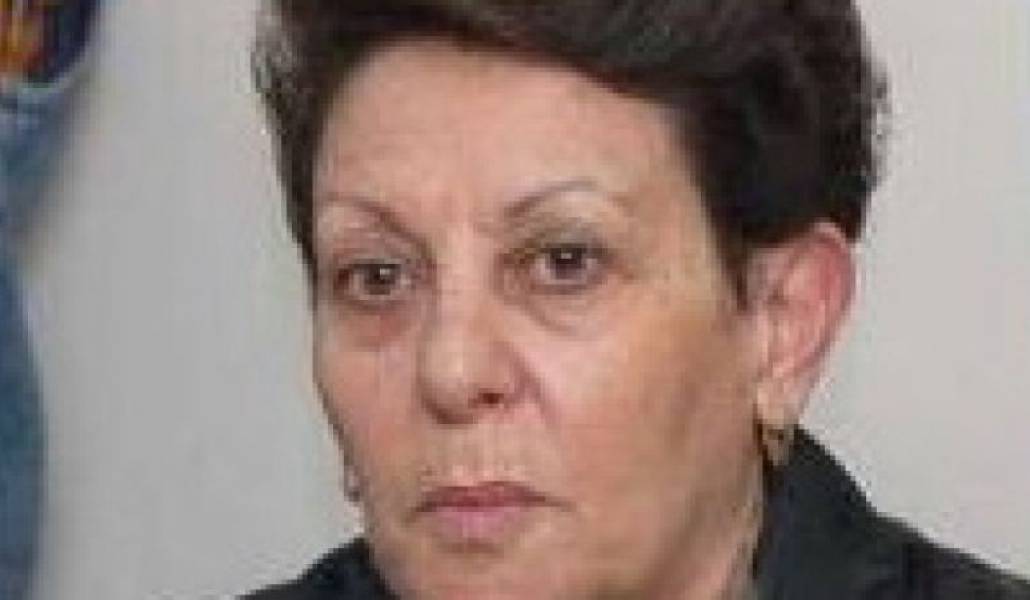 ae93794787bcb50b1d2a096085ebc98b