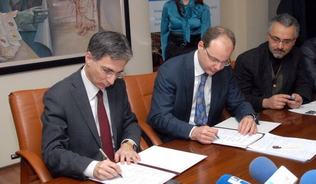 77eaf9a80d61cc294845d2ba25720e4f