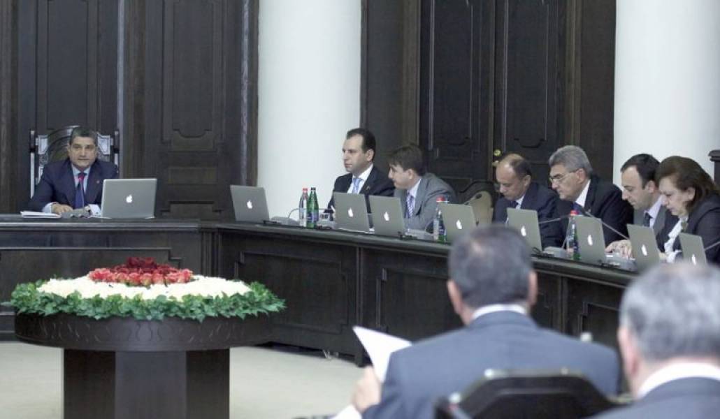 5774e61c051f90ad9ecce8aa75770e37