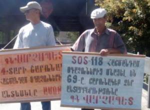 Վարչապետը  խաչակնքվել է  եւ մոռացել