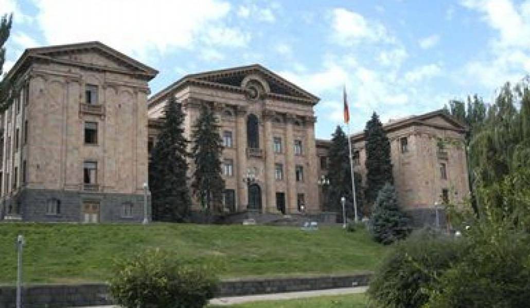 9b2f06345958186f1764338d4a2ca06d