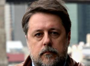 Բարդ լսարանը հեռանում է հեռուստացույցից