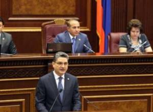 Բյուջեի քննարկումներն ընդմիջվեցին