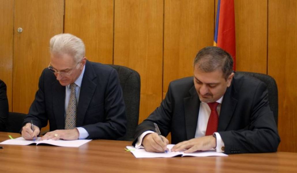 67f9ce89f29edfaaedd10baf178199b7