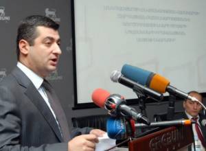 Կովերը պարտադիր ականջակալ պիտի կրեն