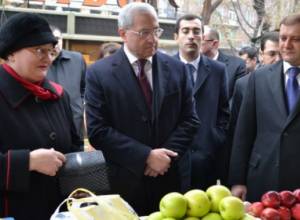 Երեւանի կենտրոնում  շուկա են բացել