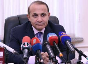 Հովիկ Աբրահամյանը  նախագահեց նիստը