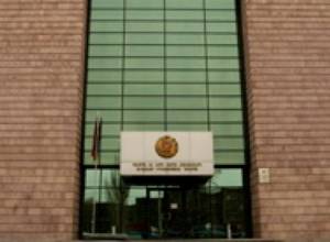 Ուսանողներն ընդդեմ իրավաբանի