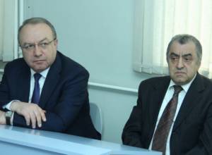 Նախարարն այցելեց «Արմենիկում» կենտրոն