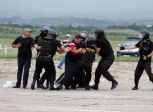 Արզնիում «հանրահավաք» են ցրել