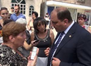 Բնակիչներն ու թաղապետը հայտարարի չեկան