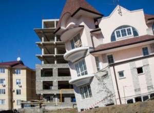 Սոչիում փլուզվել է ծովափնյա հատվածը