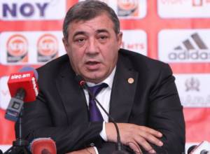 Ռուբեն Հայրապետյանը վստահում է միայն Վարդան Մինասյանին