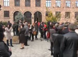 Եկել էին սատարելու Վարդան Պետրոսյանին