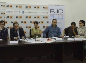 Ոստիկանները լրագրողի խցիկը չեն վերադարձրել