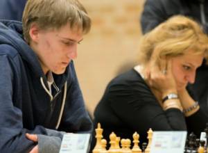 Հետապնդում են առաջատարներին