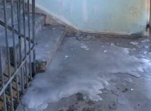Ջրի ընդհանուր խողովակը սառել ու պայթել է