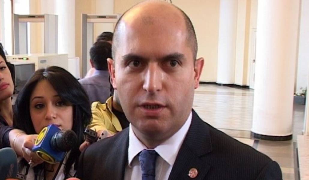 beca965b0270889990ca15275ae4fb74