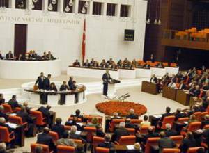 Both Erdoğan and Gül will defend the interests of their country