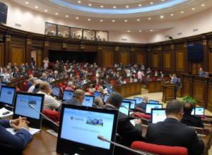 Elections often turn into shows