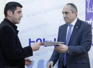 Պատվոգրեր` եզդիների ազգային տոնի կապակցությամբ