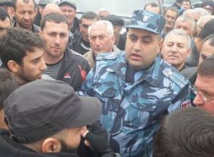Լարված իրավիճակ Երեւան-Ապարան ճանապարհին