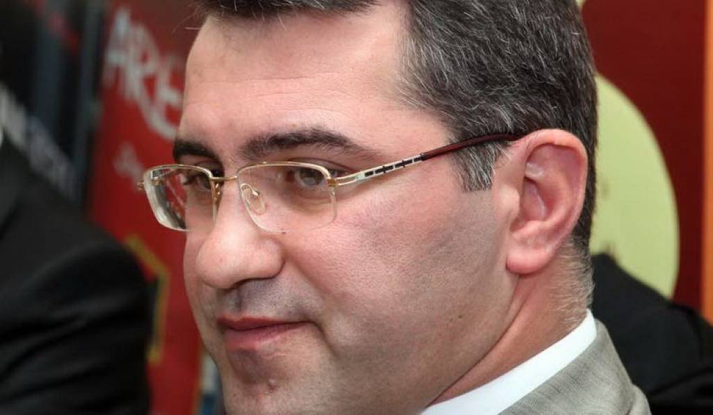 b889bc012e27cc949fe6e6ae7b349646