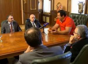 Gagik Tsarukyan met foreign investors