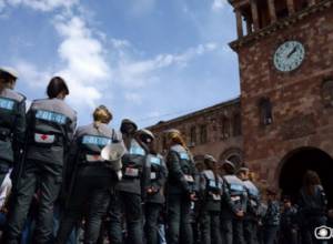 Начальник полиции ведет переговоры с "Я против"