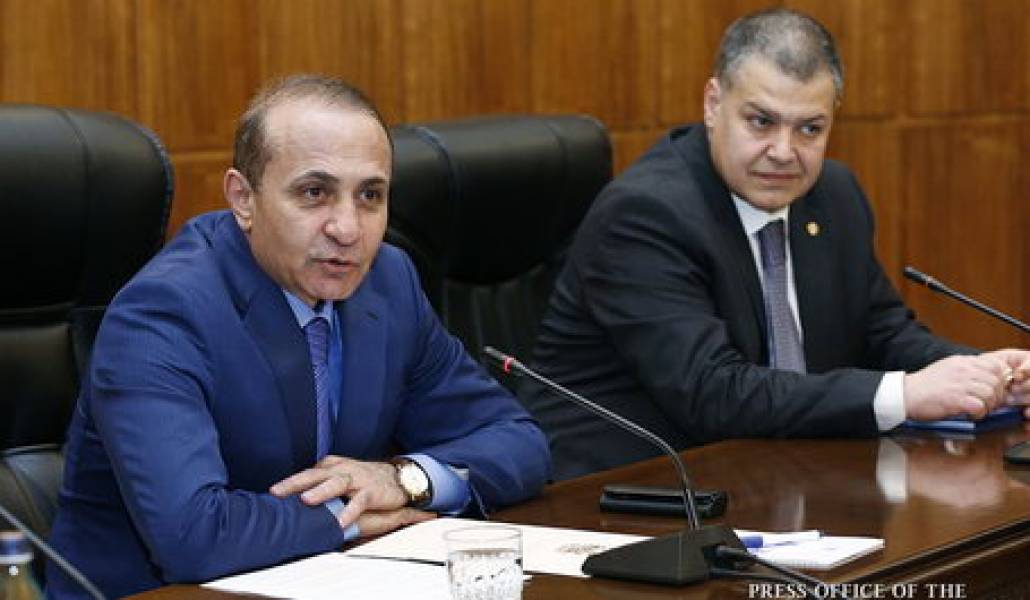 Gorcararneri-het-handipum1