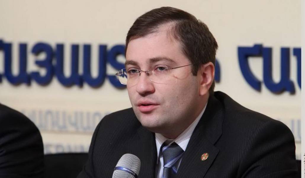 b9d8d62cb6852daddb3e7eb5825be2f6