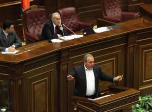 Hrant Bagratyan is satisfied with government's program