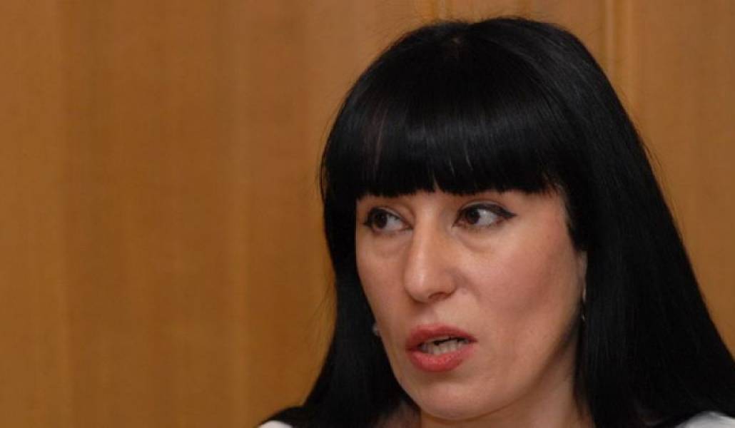 7219b9f602a301e8f185740361f10563