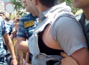 Активист доставлен в больницу