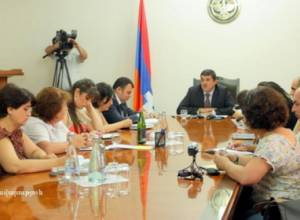 "Gratitude" medal to the philanthropist