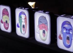 Армянские фанаты угадывают победителя