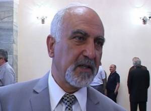 Paruyr Hayrikyan calls for Serzh Sargsyan's resignation