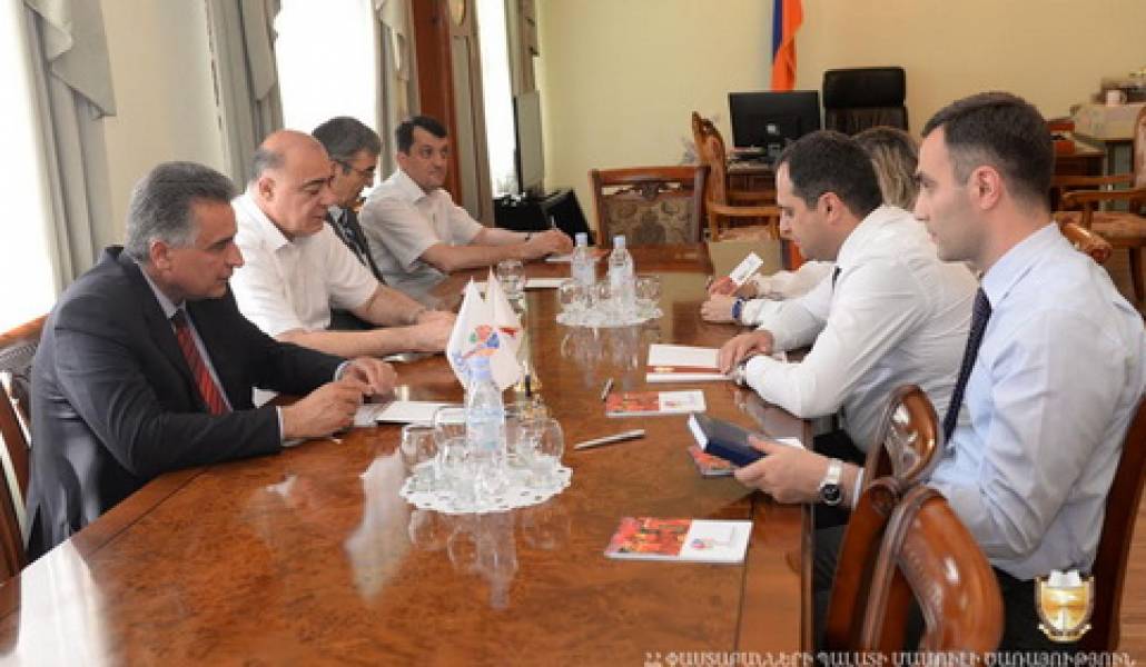 պալատ