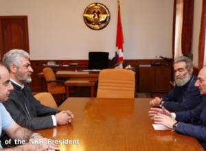 Artsakh President receives Archbishop Navasard Kchoyan