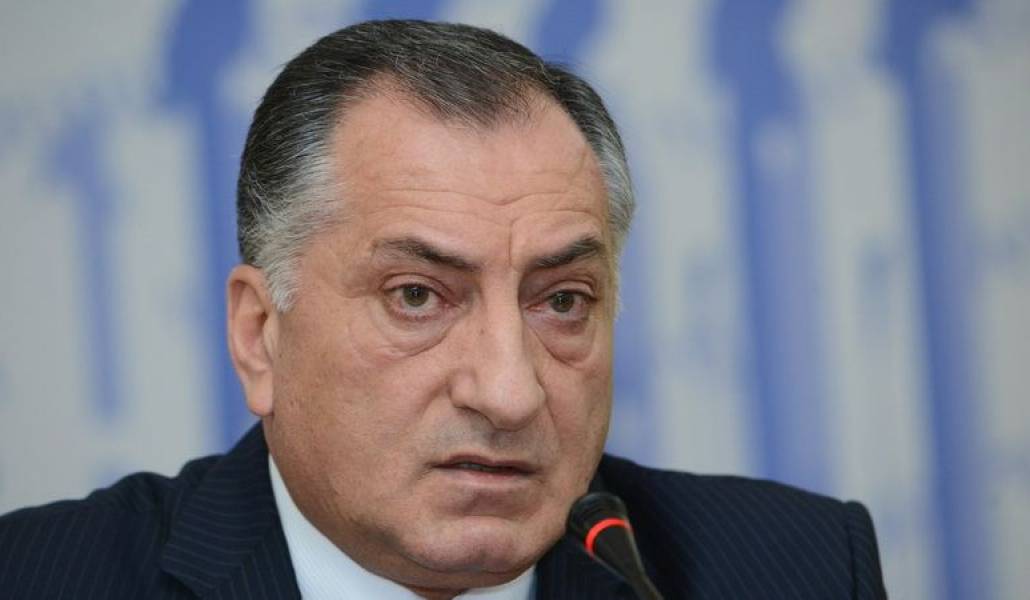 1562304dac700af2d067cd24577e8a4b