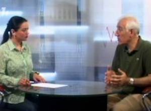 Վահագն Խաչատրյանն է մեկնաբանում