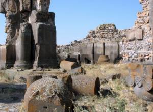 Թունելների հսկայական ցանց` Անիի ավերակների տակ