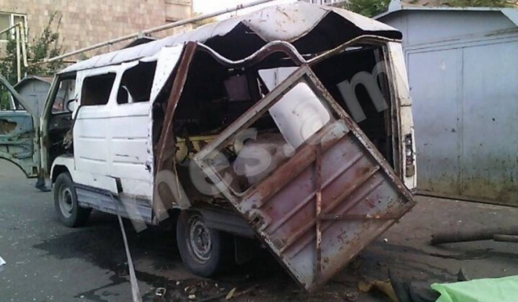 1-10899-650-500-100-rd-255-255-255-wm-center_middle-100-mespng