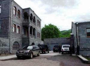 Why did you hit and kill him, Tigran? Conversation outside ex-governor’s house was decoded