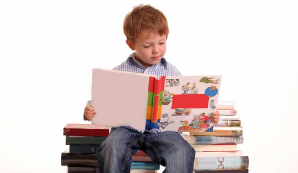 kid-reading-book