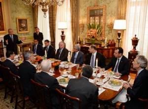 Serzh Sargsyan meets leading intrenational relations experts in US